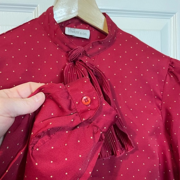 VTG Levi Strauss burgundy button down LS polyester blouse w/ dots & pleated bow - Picture 2 of 11